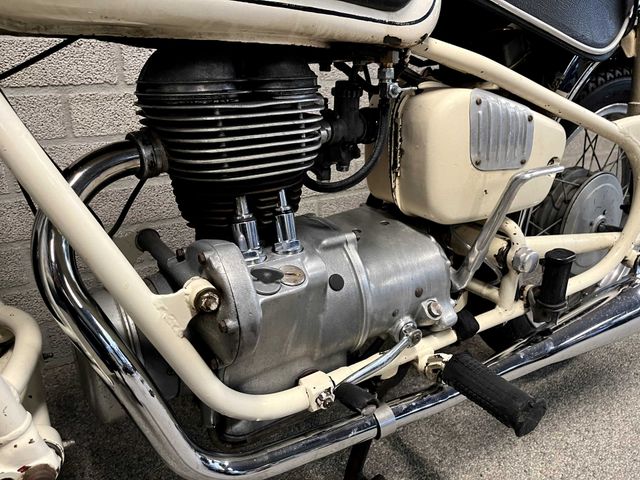 bmw - r-26