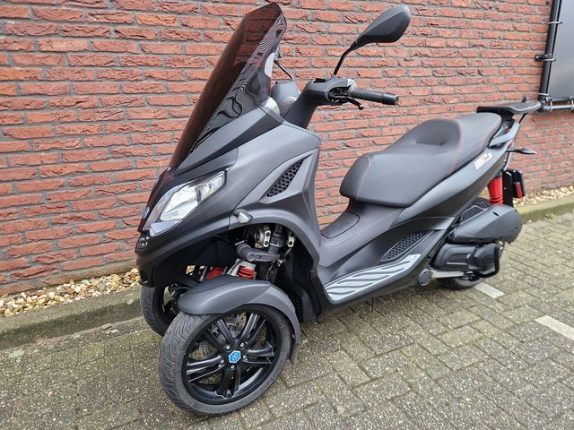 piaggio - mp3-300-hpe-sport