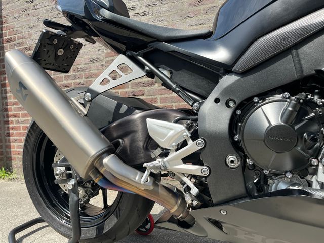 honda - cbr-1000-rr-r-fireblade-st