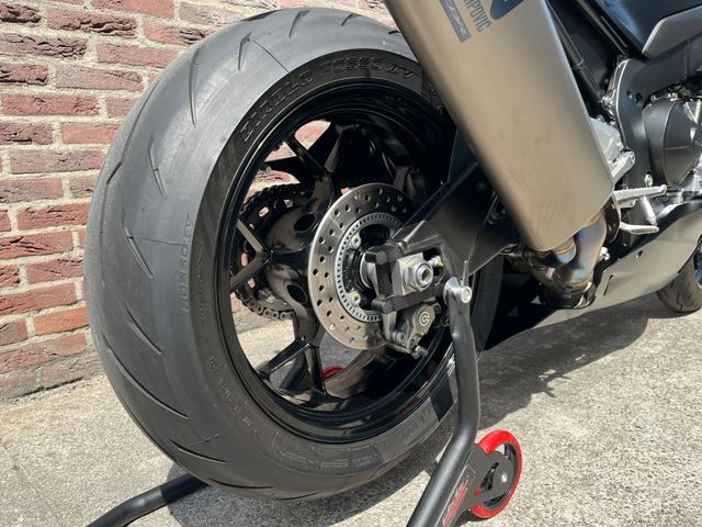 honda - cbr-1000-rr-r-fireblade-st