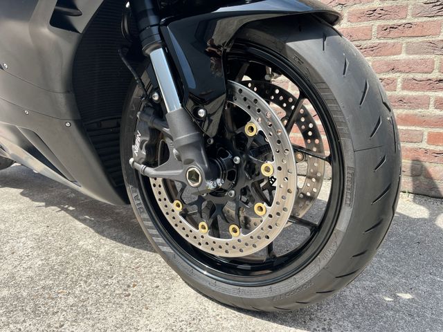 honda - cbr-1000-rr-r-fireblade-st