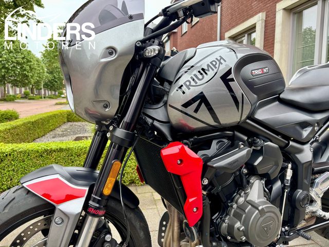 triumph - trident-660