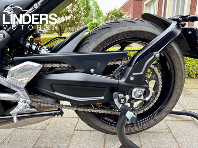 triumph - trident-660