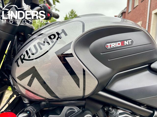 triumph - trident-660