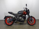 TRIUMPH TRIDENT 660