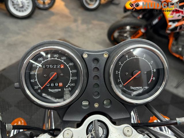 triumph - thunderbird-sport