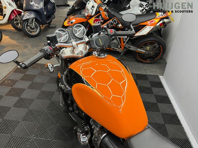 triumph - thunderbird-sport