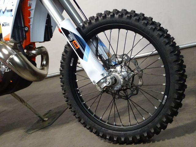 ktm - 300-exc-six-days