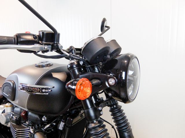 triumph - bonneville-t-120-black