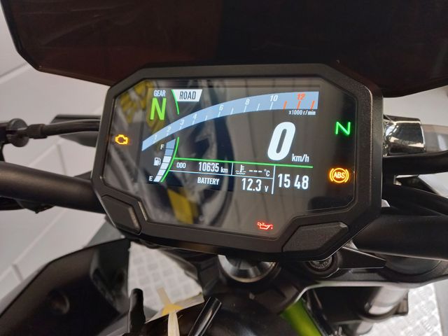 kawasaki - z900