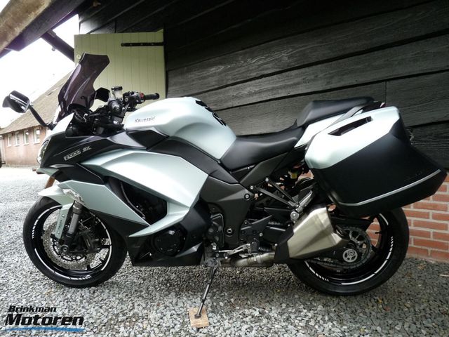 kawasaki - z-1000-sx-abs
