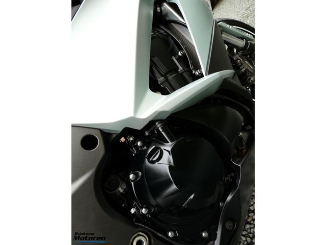 kawasaki - z-1000-sx-abs