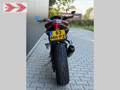 MV AGUSTA BRUTALE 800 – foto 4