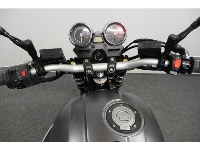 yamaha - xjr-1300
