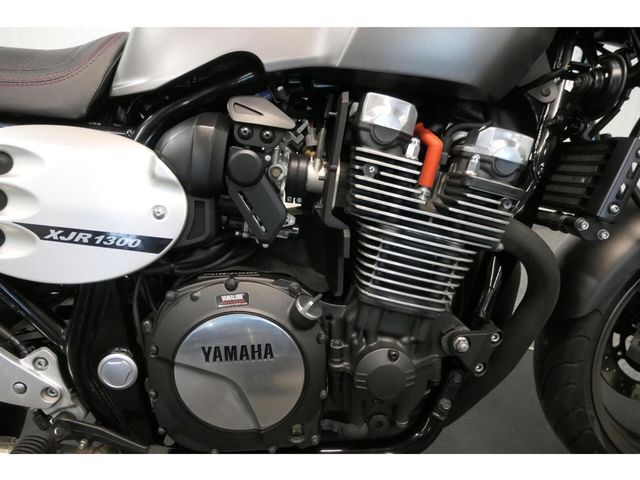 yamaha - xjr-1300