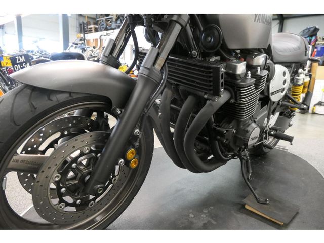 yamaha - xjr-1300