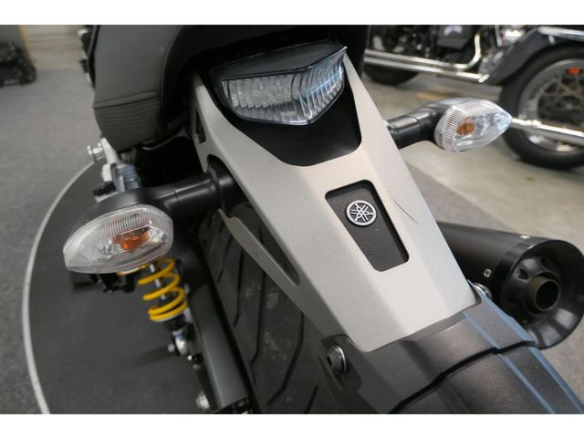 yamaha - xjr-1300