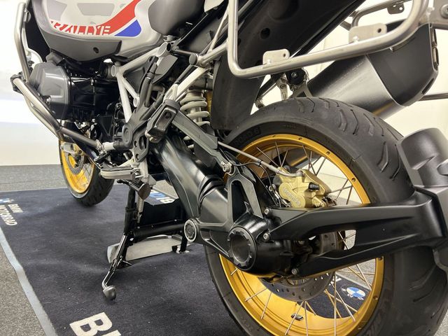 bmw - r-1250-gs-adventure