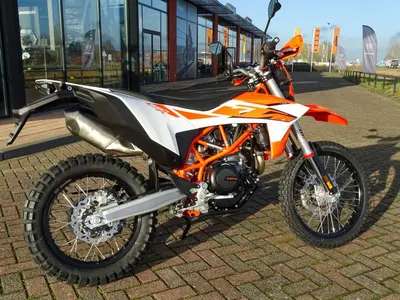 KTM 690 ENDURO R – foto 3