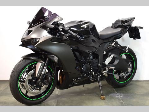 KAWASAKI ZX 6R kopen? Alle nieuwe en gebruikte motoren vind je op