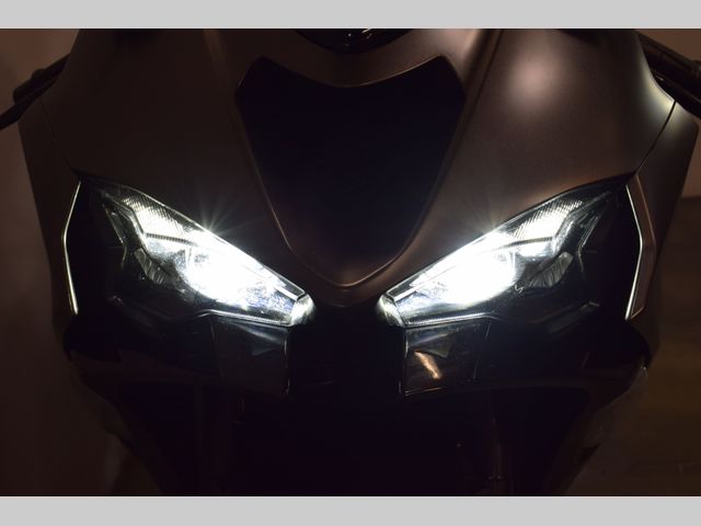kawasaki - ninja-zx-6r