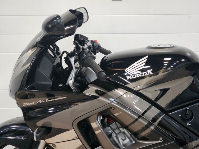 honda - cbr-600-f