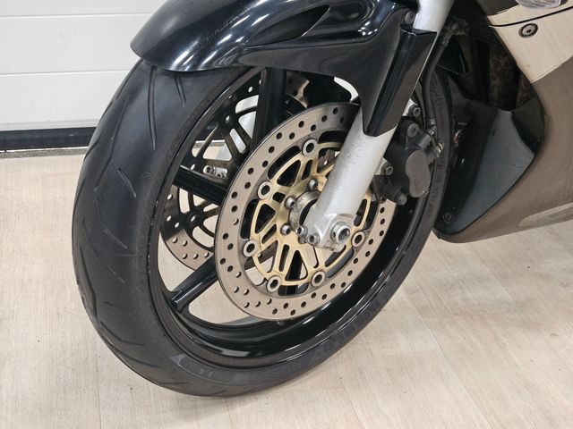 honda - cbr-600-f