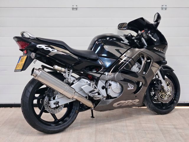 honda - cbr-600-f
