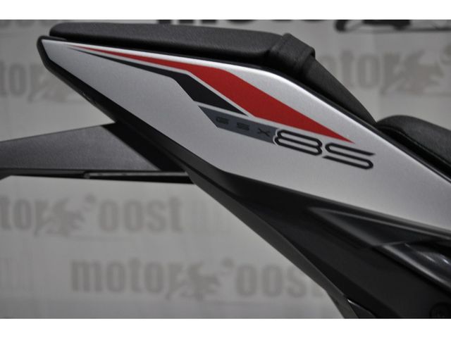 suzuki - gsx-8s