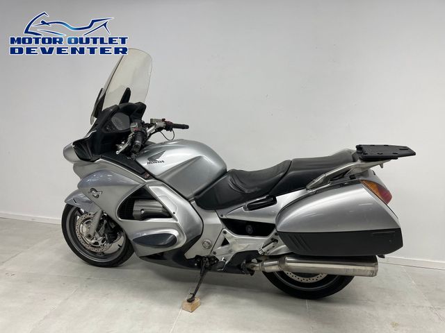 honda - st-1300-pan-european-abs