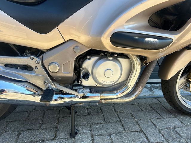 honda - nt-650-v-deauville