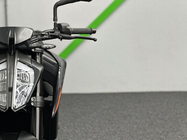 ktm - 890-duke