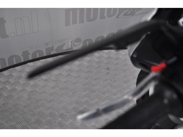 triumph - street-triple-r