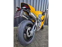 Ducati Panigale V2S Yellow 2026 nieuw – foto 10 van 13