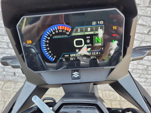 suzuki - v-strom-800