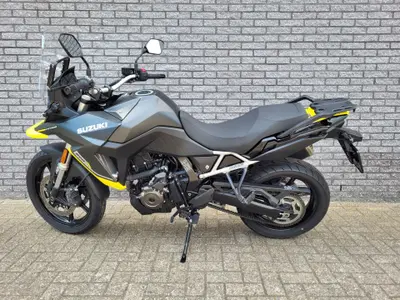 SUZUKI V-STROM 800 – foto 3