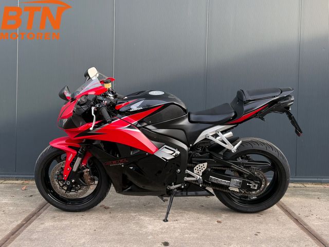 honda - cbr-600-rr-c-abs