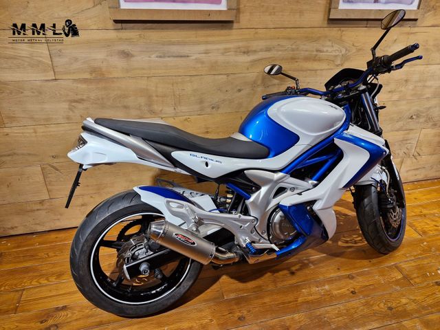 suzuki - sfv-650-gladius