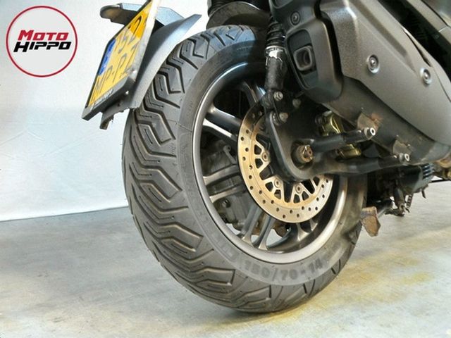 piaggio - new-beverly-s-400-hpe