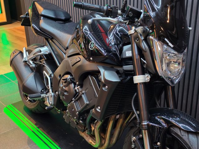 yamaha - fz-1