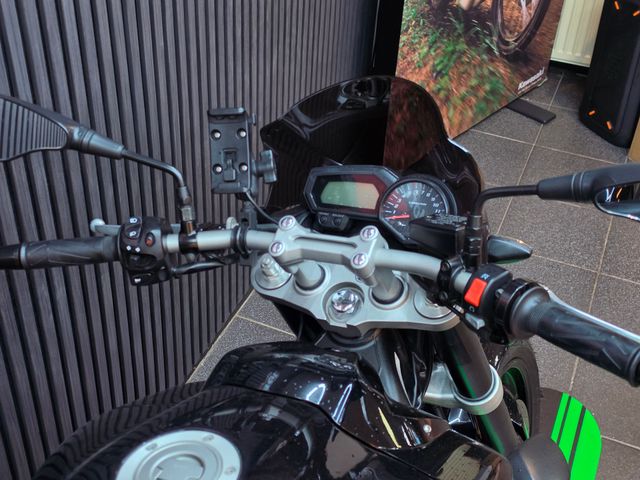 yamaha - fz-1