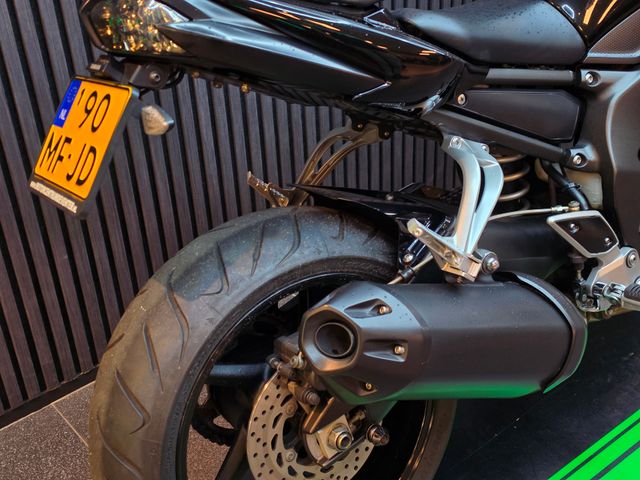 yamaha - fz-1