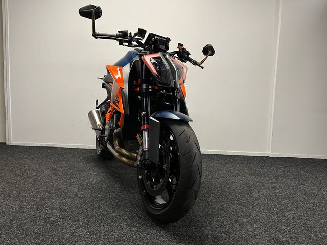 ktm - 1290-super-duke-r