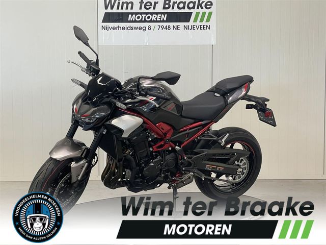 kawasaki - z900