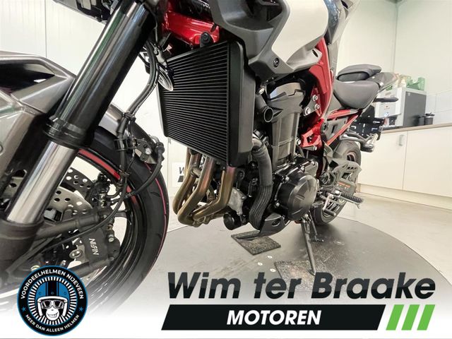 kawasaki - z900