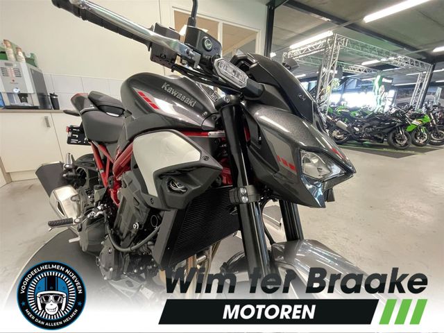 kawasaki - z900