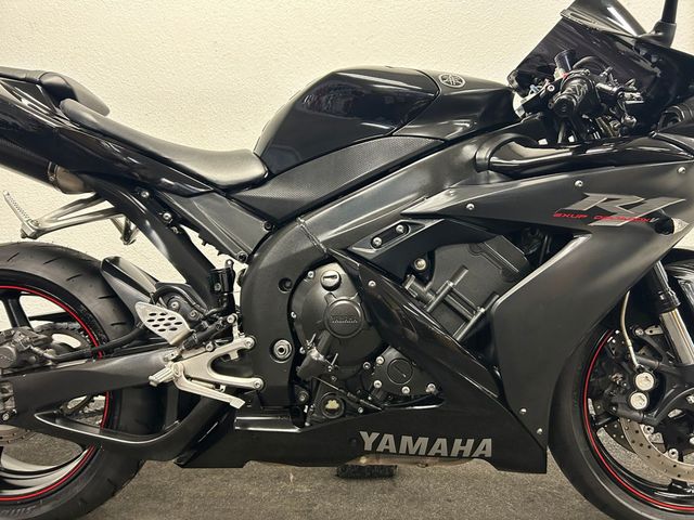 yamaha - yzf-r1