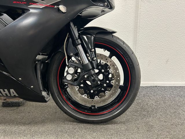yamaha - yzf-r1