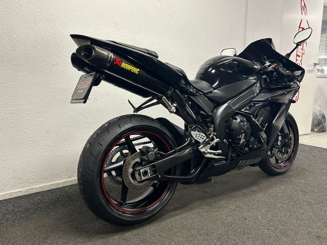 yamaha - yzf-r1