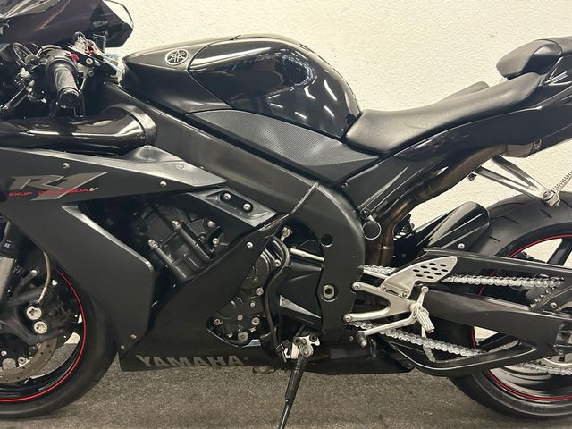 yamaha - yzf-r1